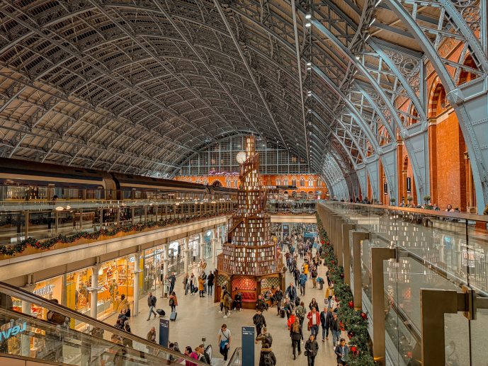 London book christmas tree